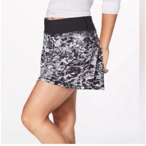 Lululemon Circuit Breaker Skirt II Regular13”Interlaced Alpine White Black Sz 12 - Picture 3 of 14